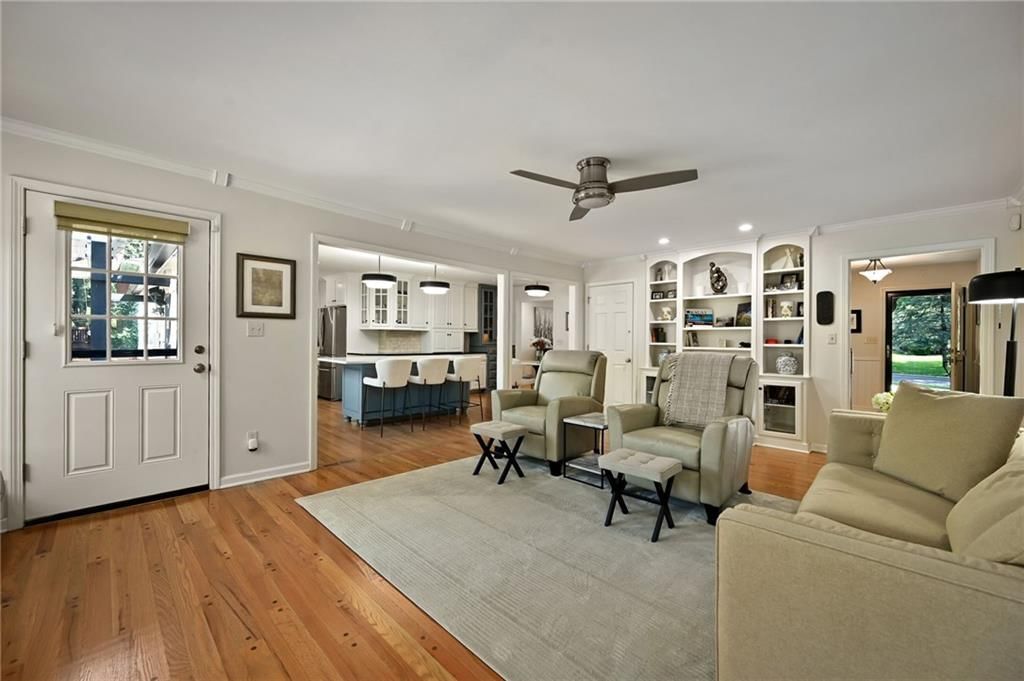 8016 Fontana Street — photo 11
