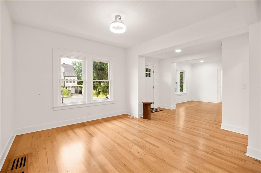 1226 Everett Avenue — photo 20