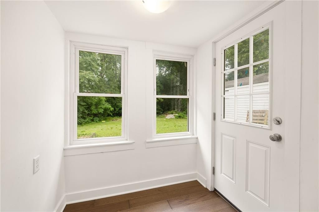 1226 Everett Avenue — photo 32