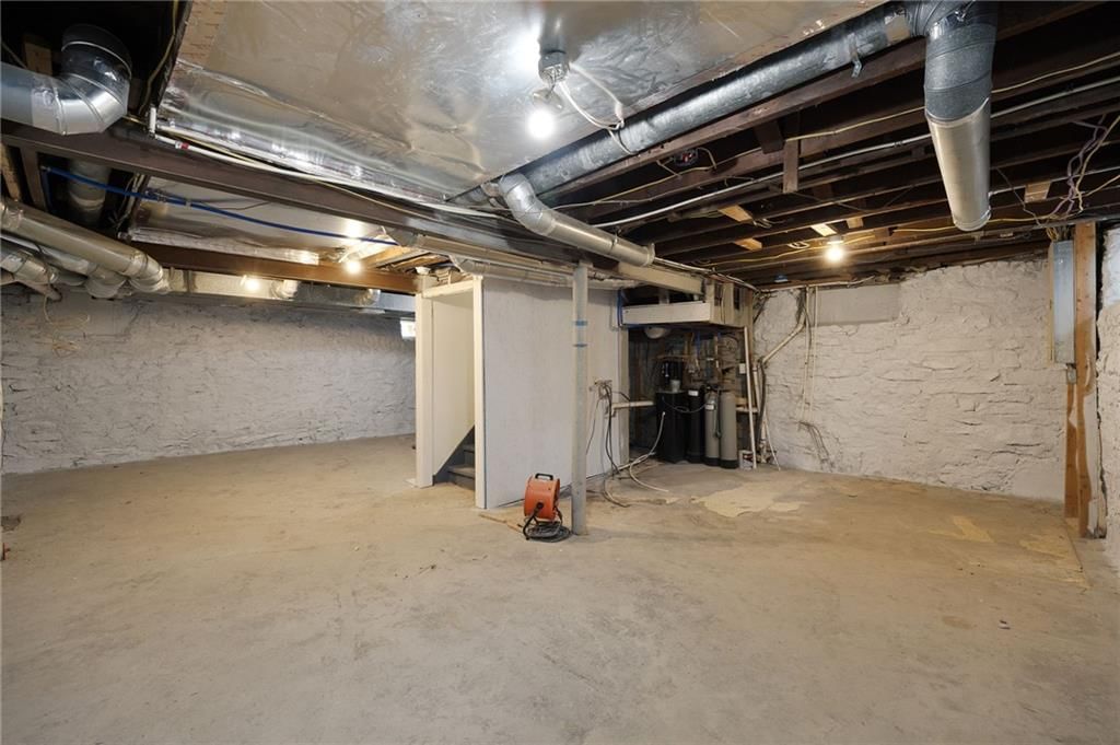 1226 Everett Avenue — photo 34
