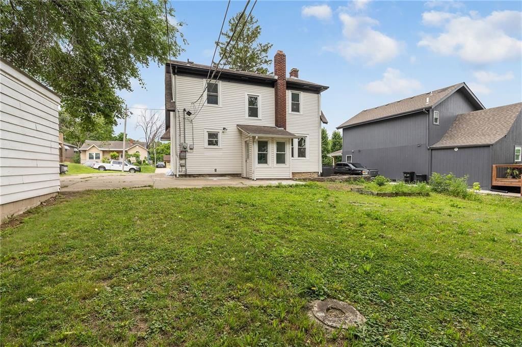 1226 Everett Avenue — photo 39