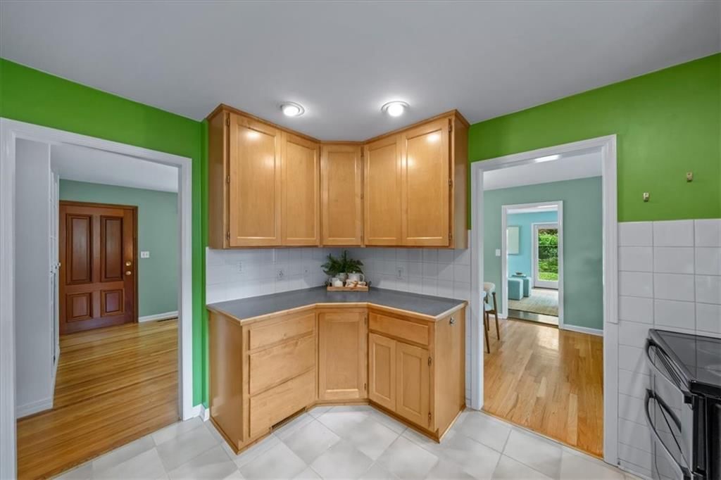6221 Delmar Street — photo 10