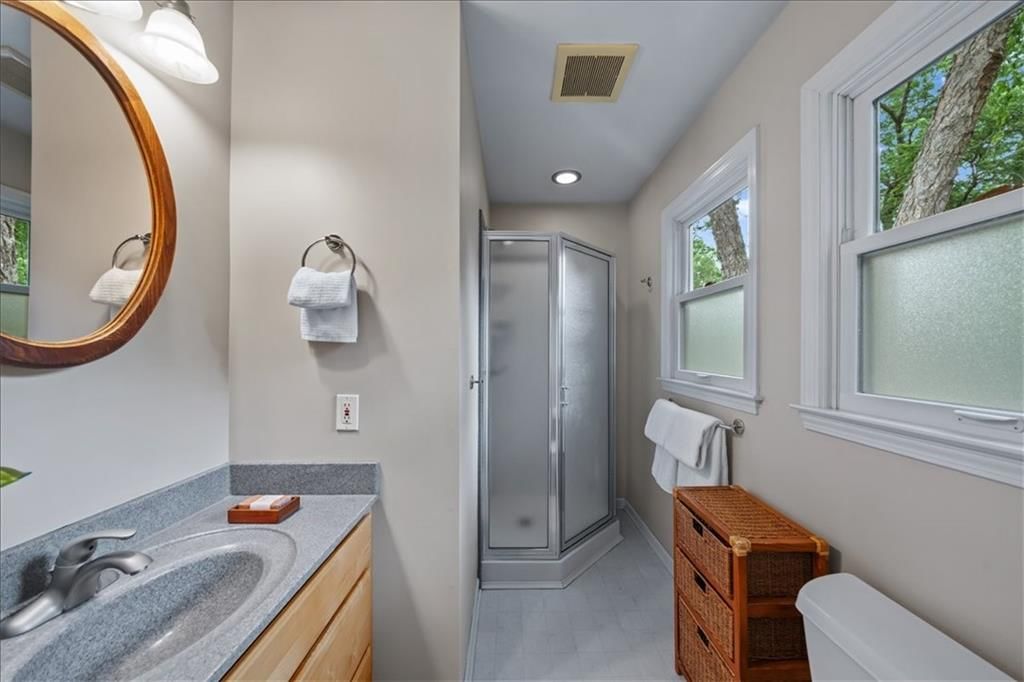 6221 Delmar Street — photo 15