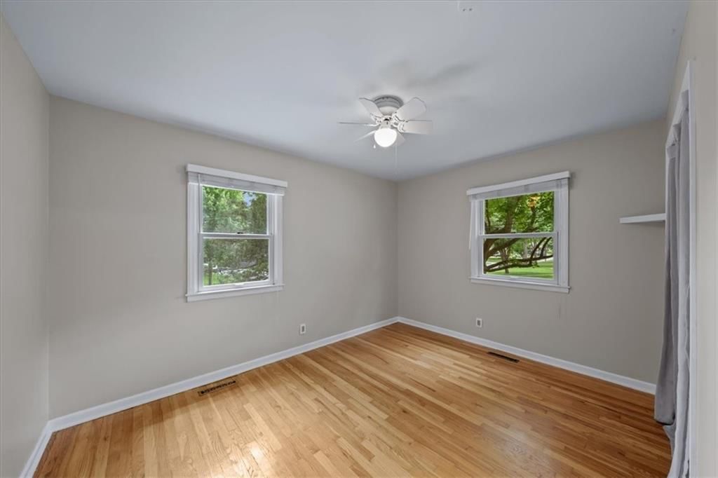 6221 Delmar Street — photo 17