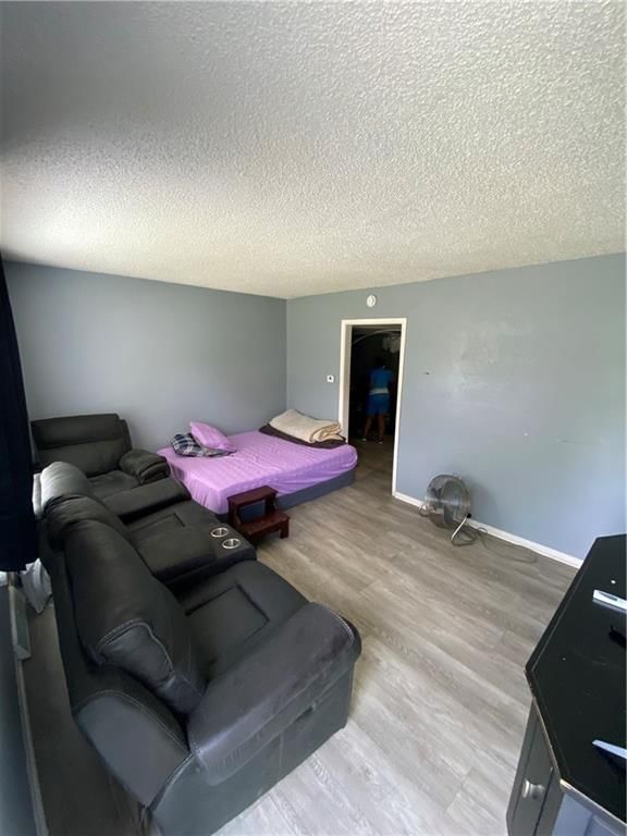 5401 Hardesty Avenue — photo 3