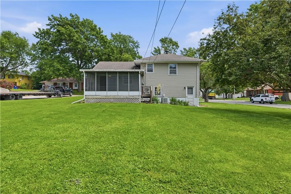 7514 N VIRGINIA Avenue — photo 21