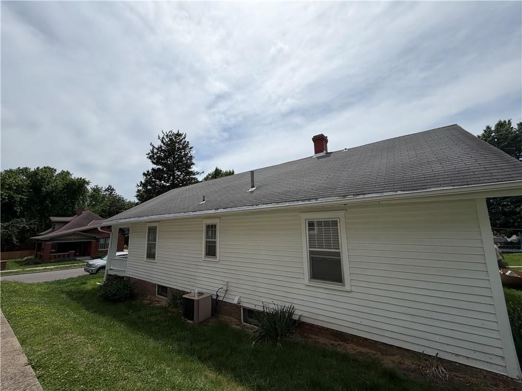 2907 Felix Street — photo 4