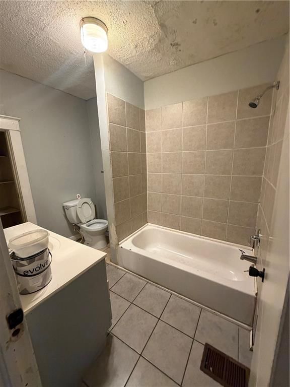3416 E 58th Terrace — photo 7