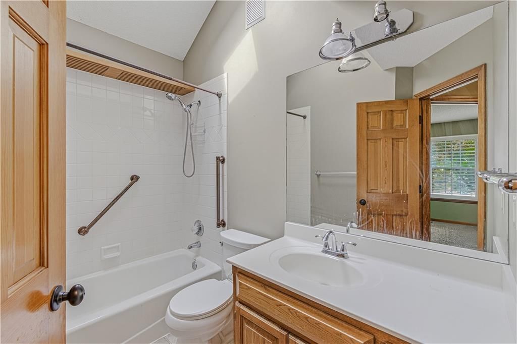 3320 HANTHORN Avenue — photo 19