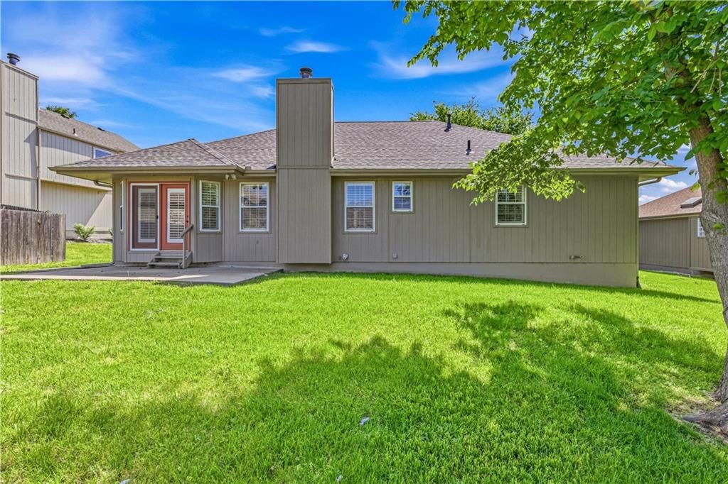 3320 HANTHORN Avenue — photo 27