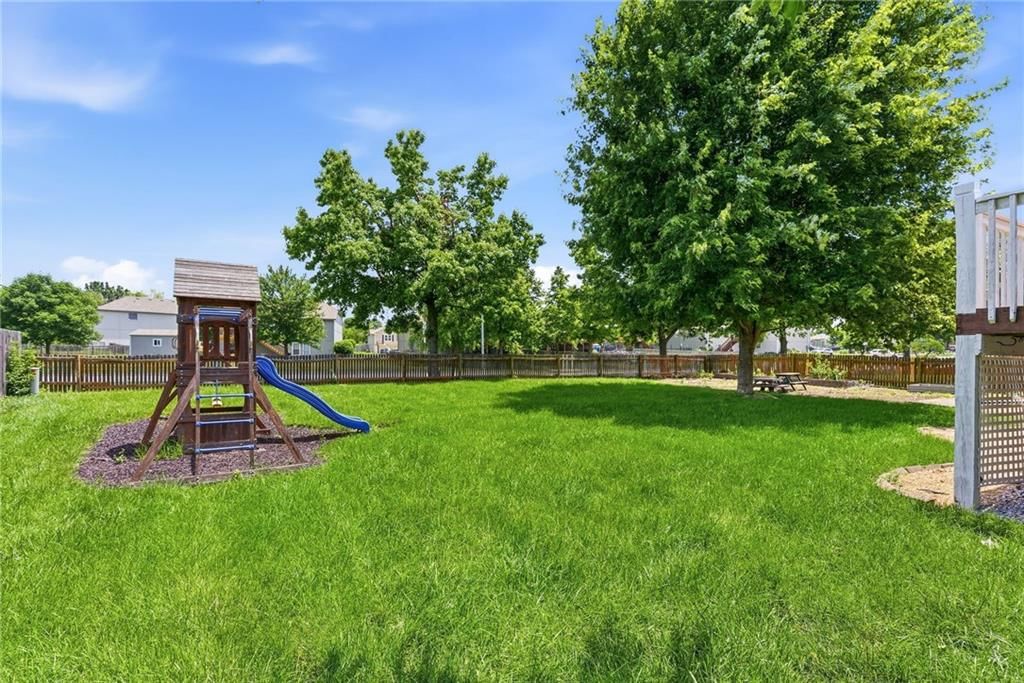 603 Mayberry Court — photo 37