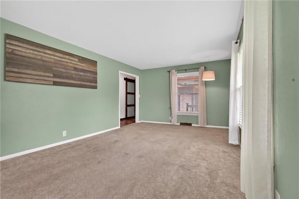 504 Sunset Circle — photo 9