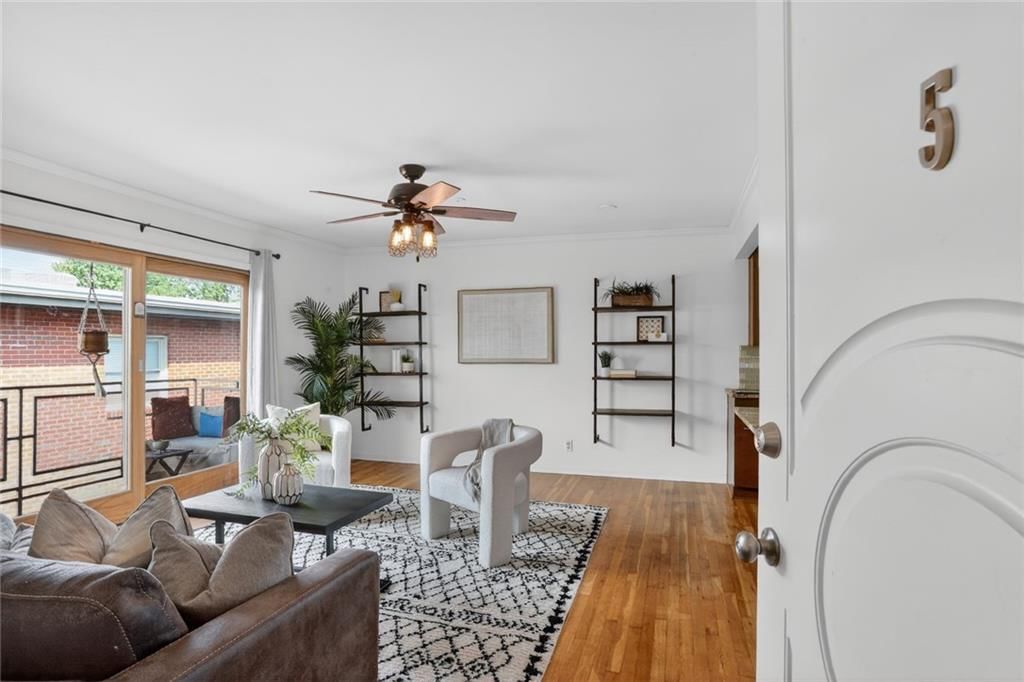 4213 Clark Avenue — photo 2