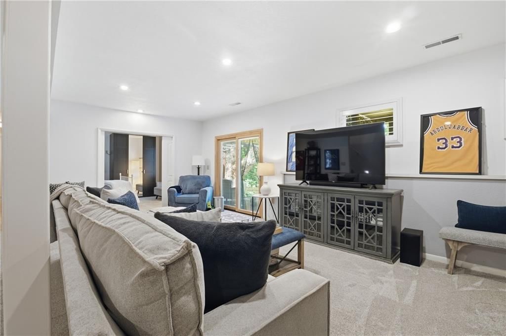 538 Prospect Street — photo 25