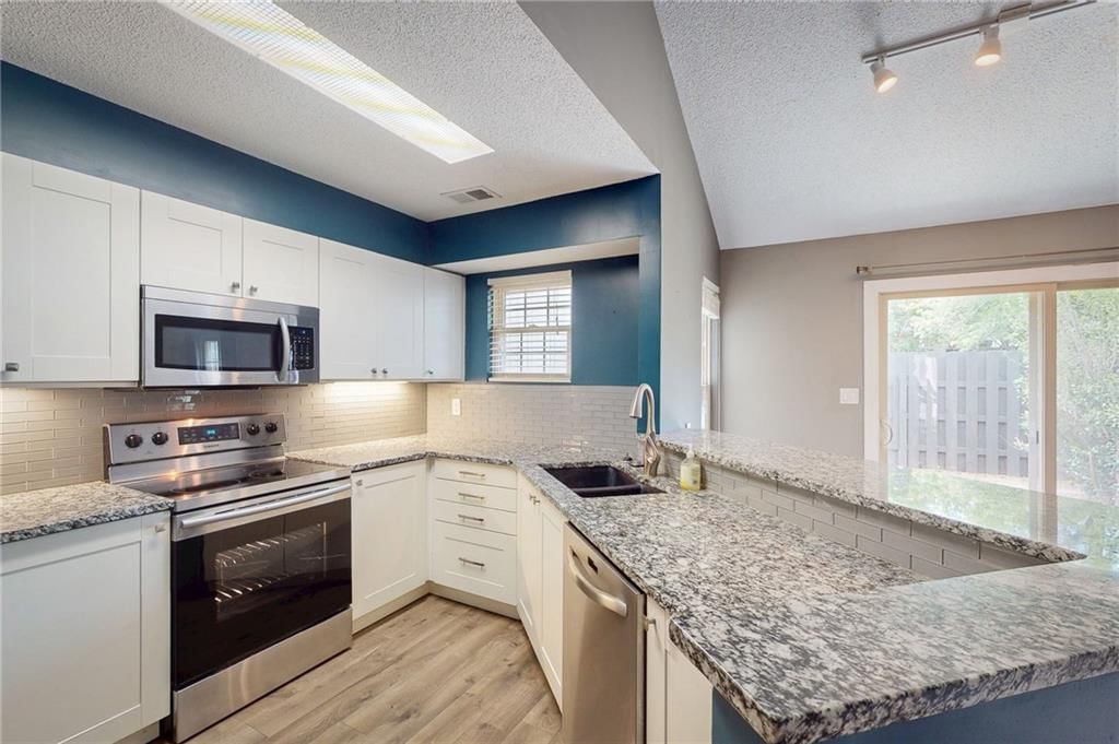 12204 Charlotte Street — photo 17