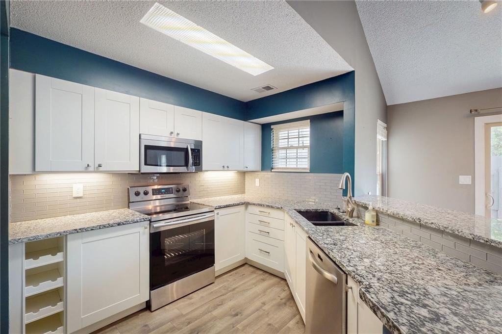 12204 Charlotte Street — photo 18
