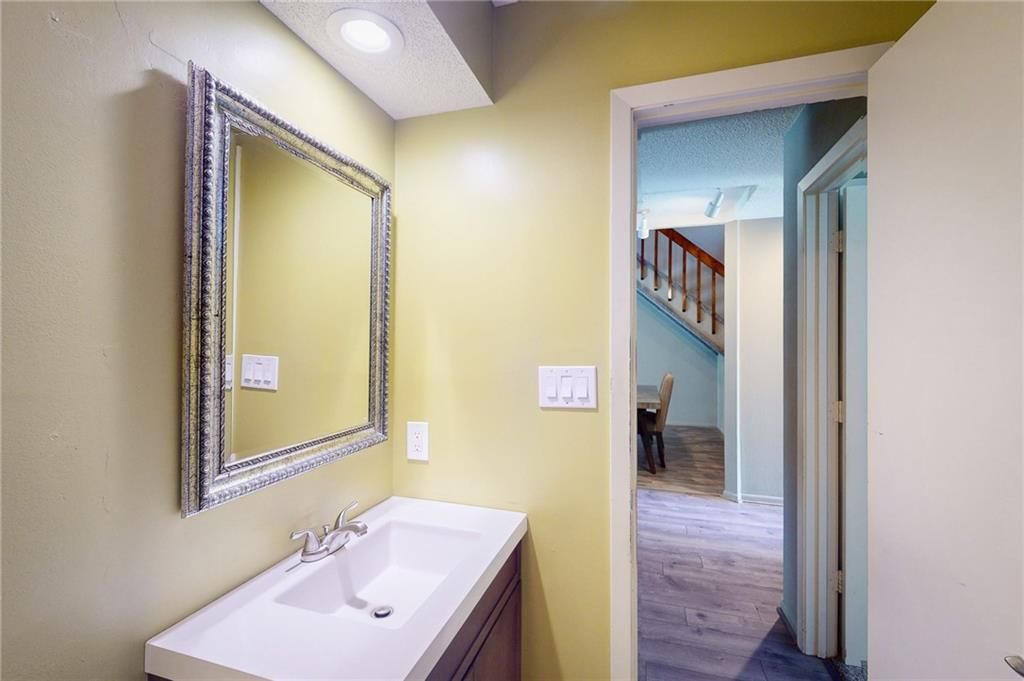 12204 Charlotte Street — photo 24