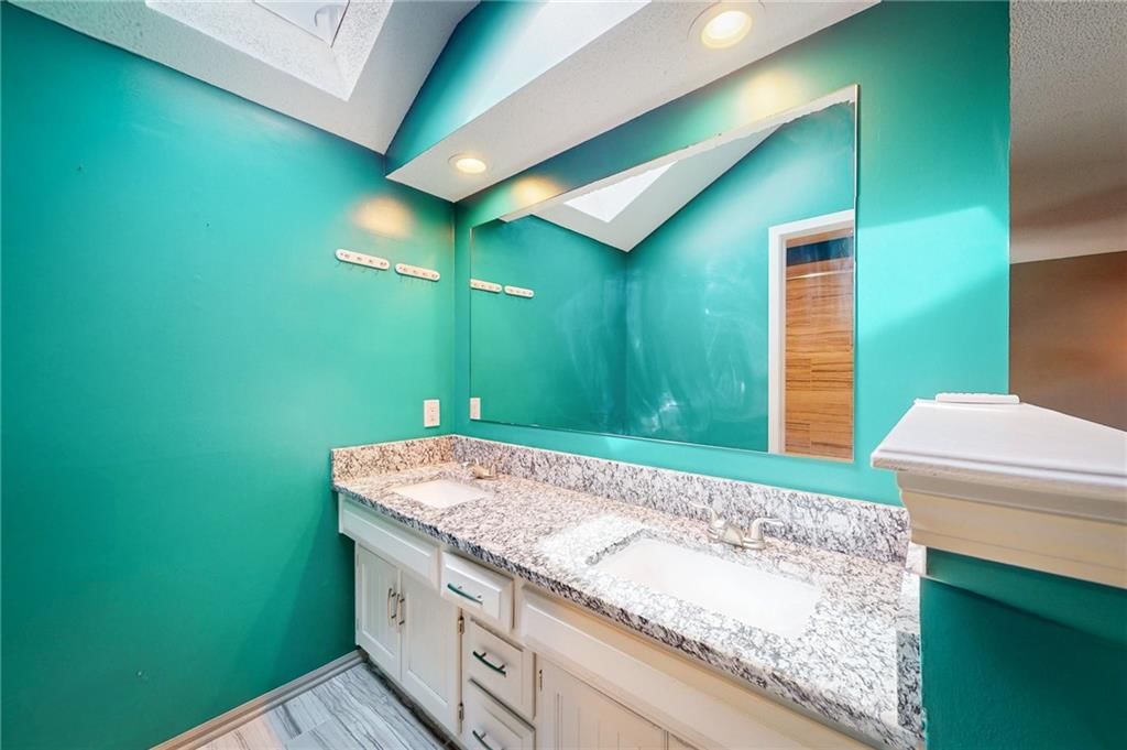 12204 Charlotte Street — photo 36