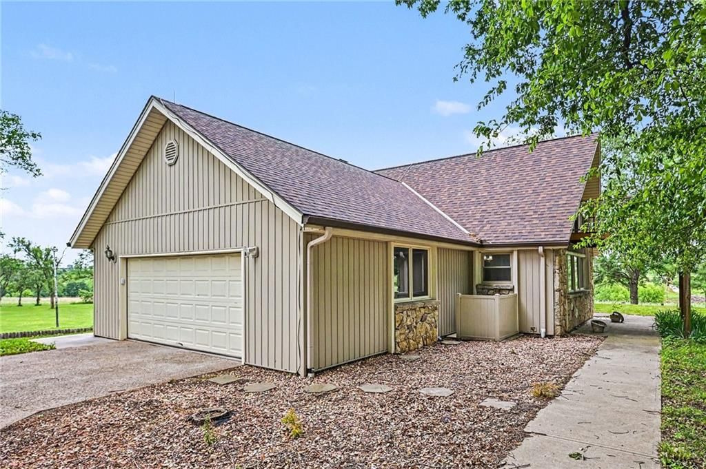 9899 NW Blair Lane — photo 3