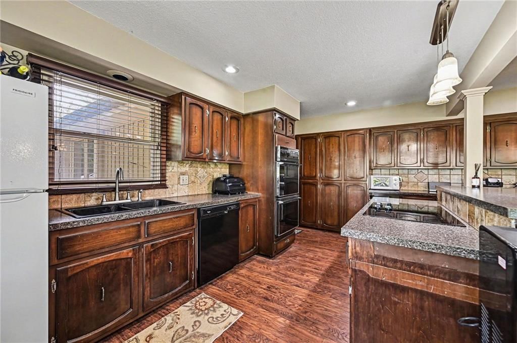 9899 NW Blair Lane — photo 9