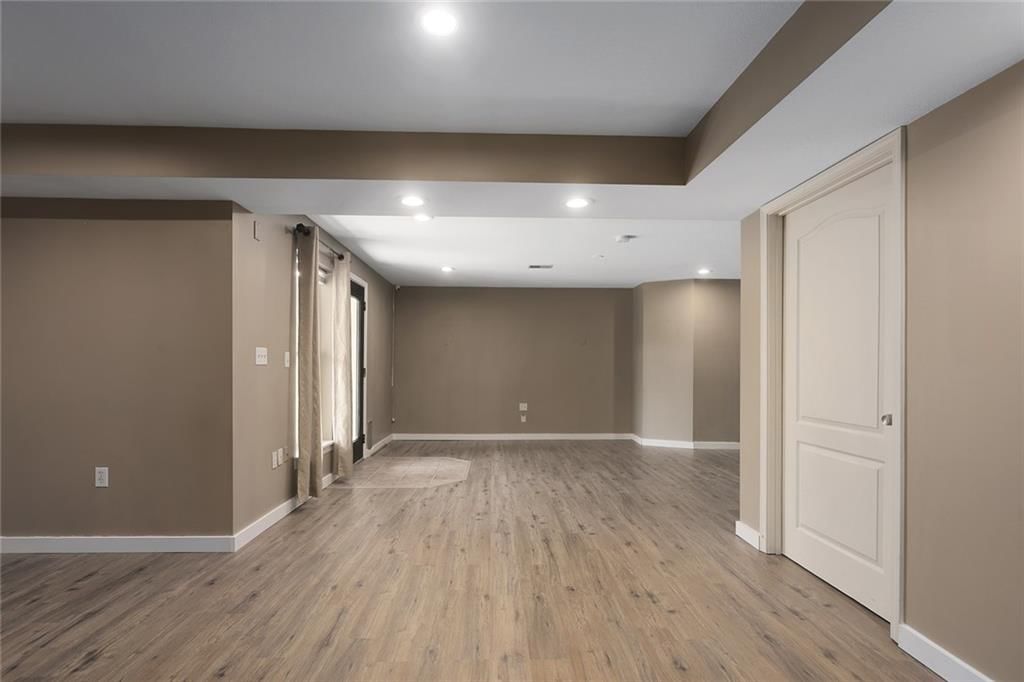1321 N 158th Court — photo 30