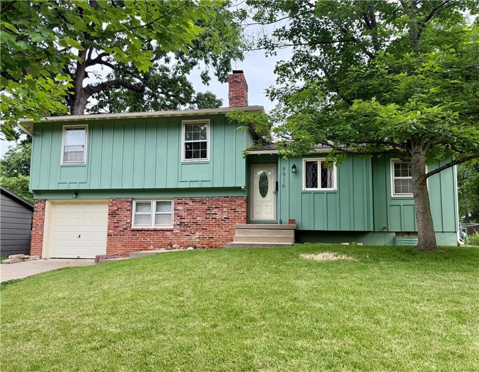 8916 W 71st Street — photo 1