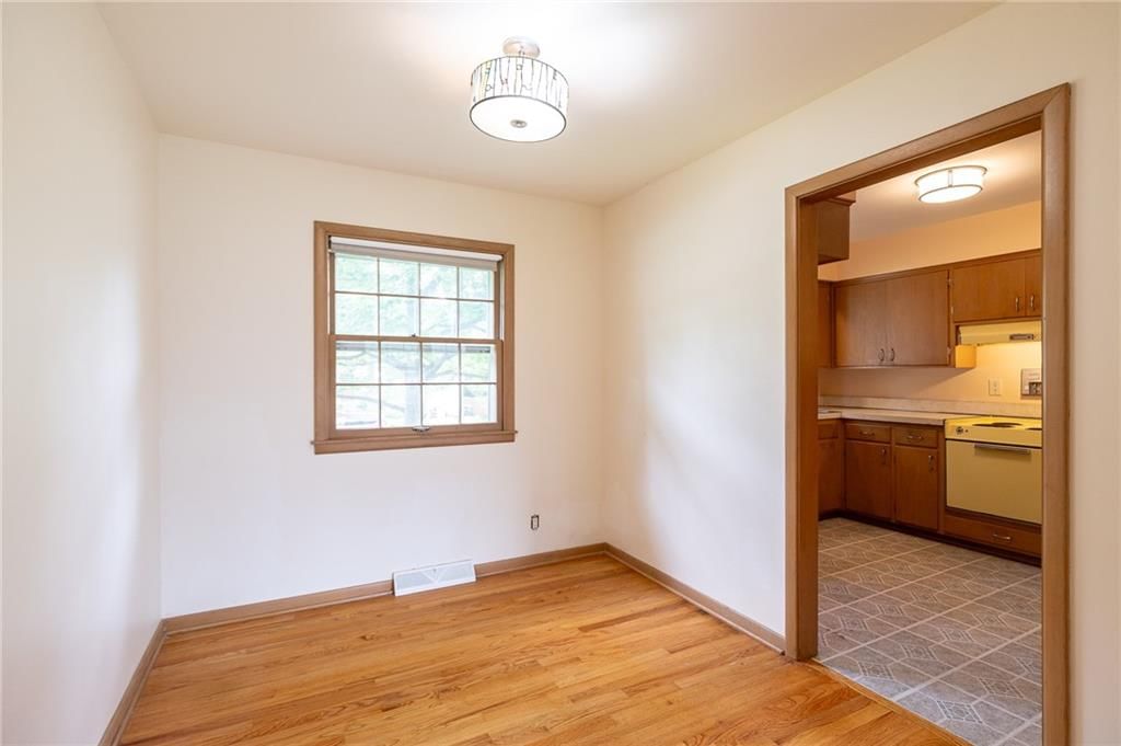 8916 W 71st Street — photo 9