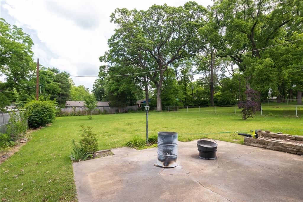 8916 W 71st Street — photo 23