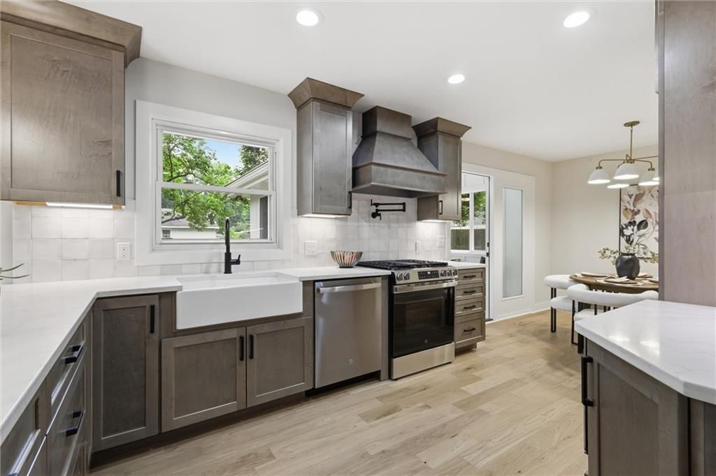 7523 W 98th Terrace — photo 14