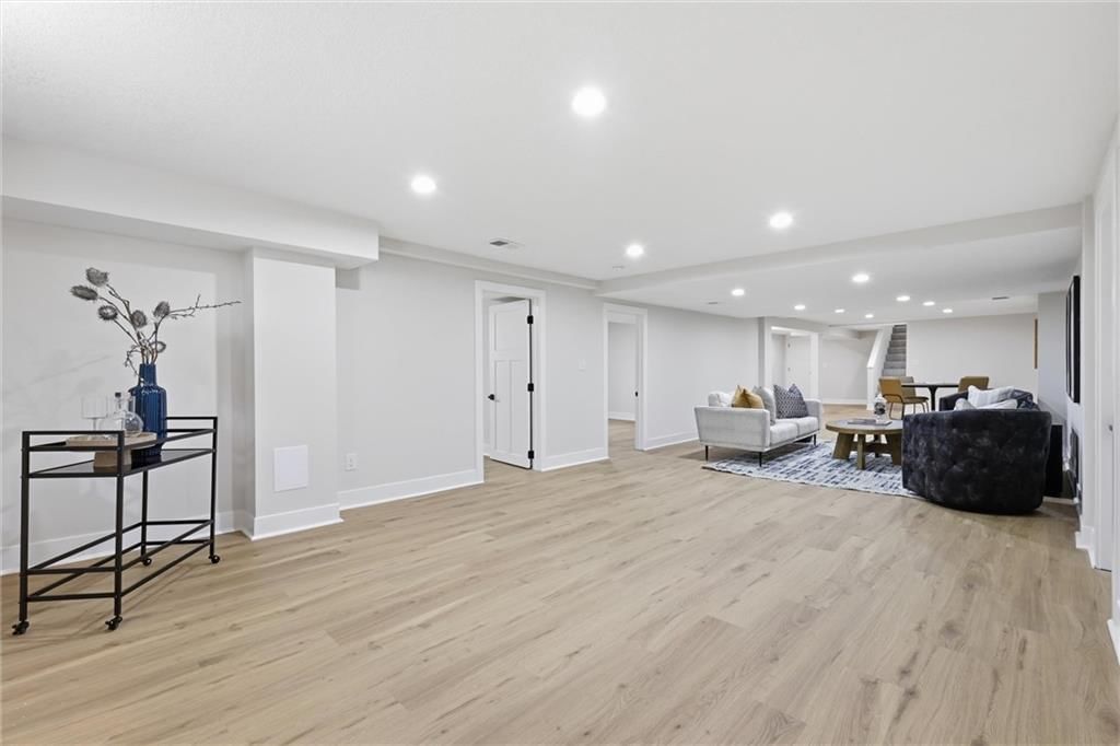 7523 W 98th Terrace — photo 32