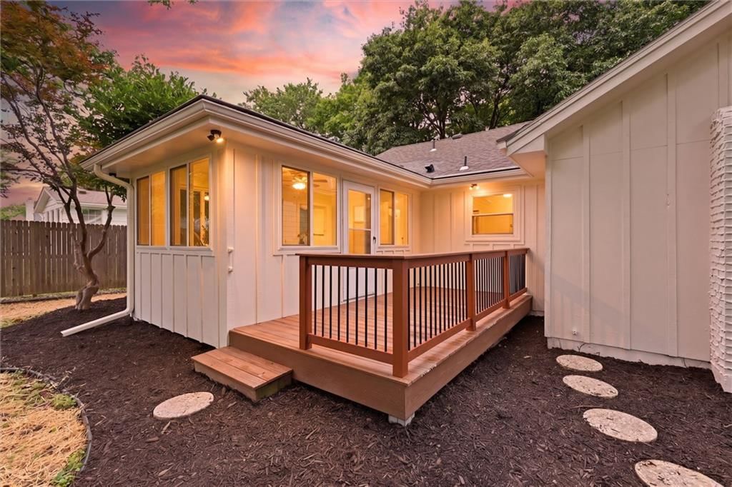 7523 W 98th Terrace — photo 38