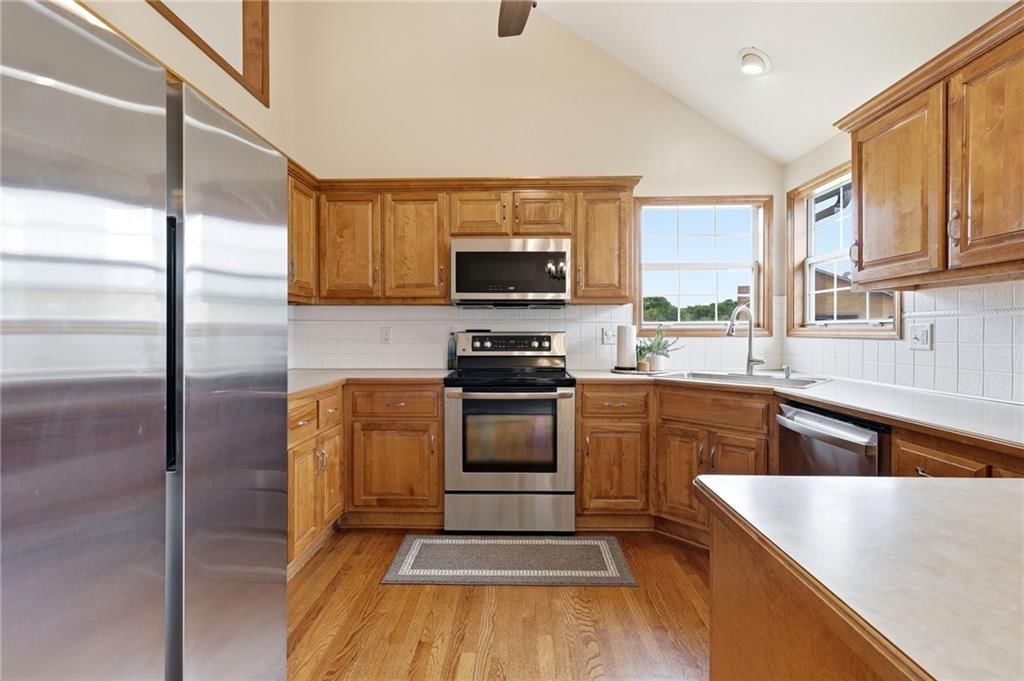 14648 LaQuinta Drive — photo 12