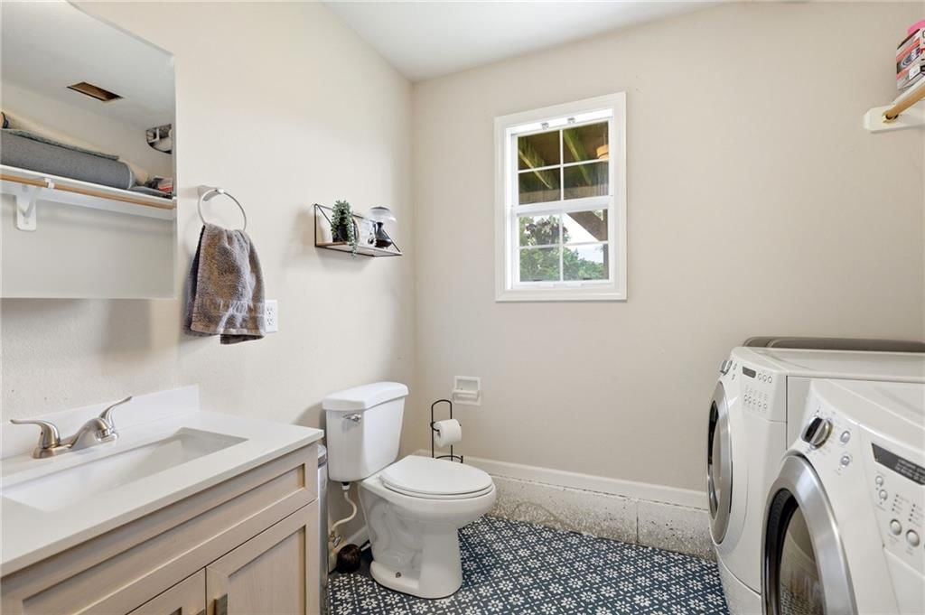 14648 LaQuinta Drive — photo 32