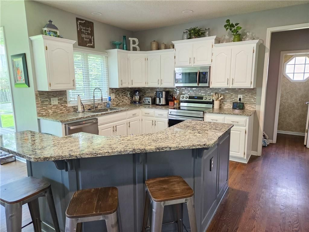 5320 Round Prairie Street — photo 8