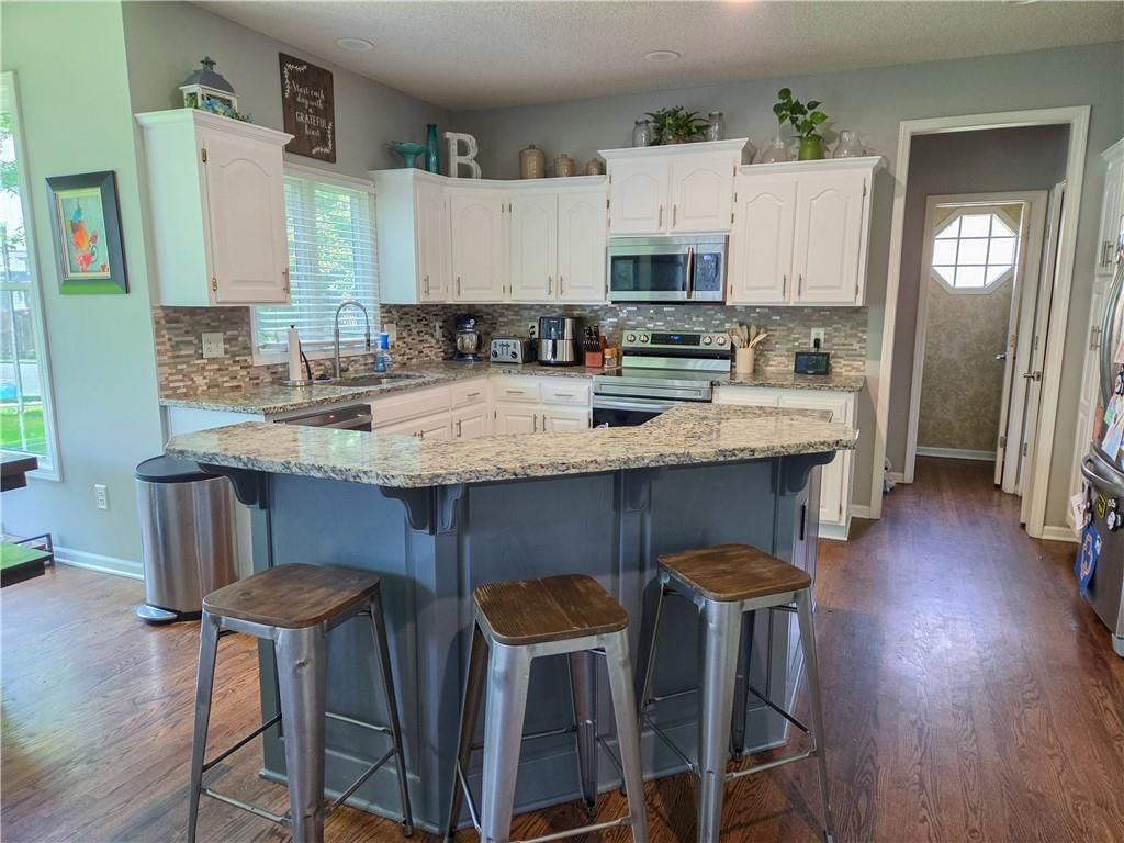 5320 Round Prairie Street — photo 9