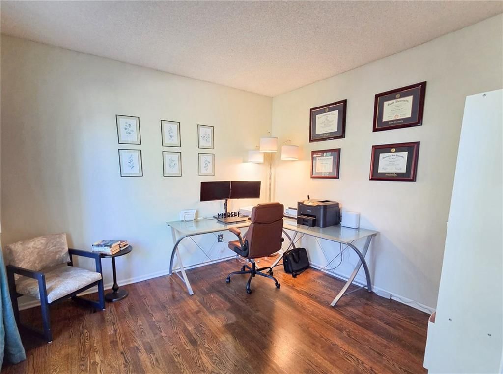 5320 Round Prairie Street — photo 22