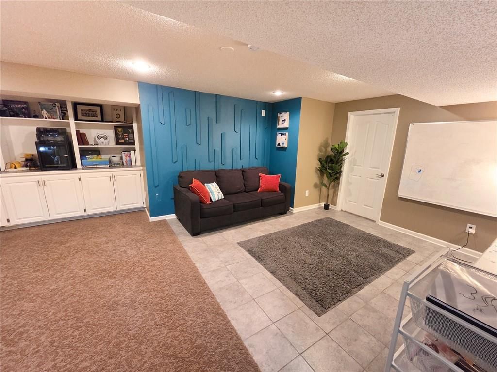5320 Round Prairie Street — photo 25