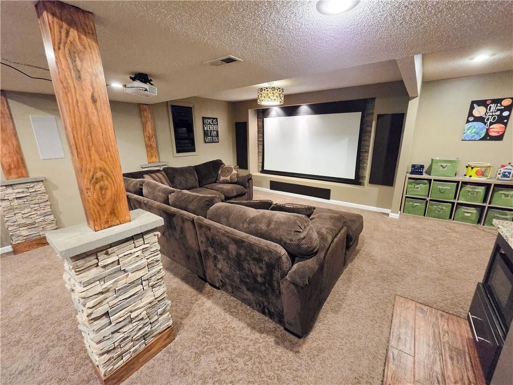 5320 Round Prairie Street — photo 29