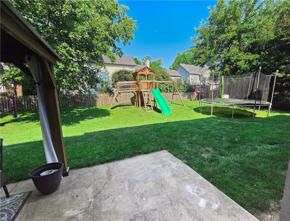 5320 Round Prairie Street — photo 31