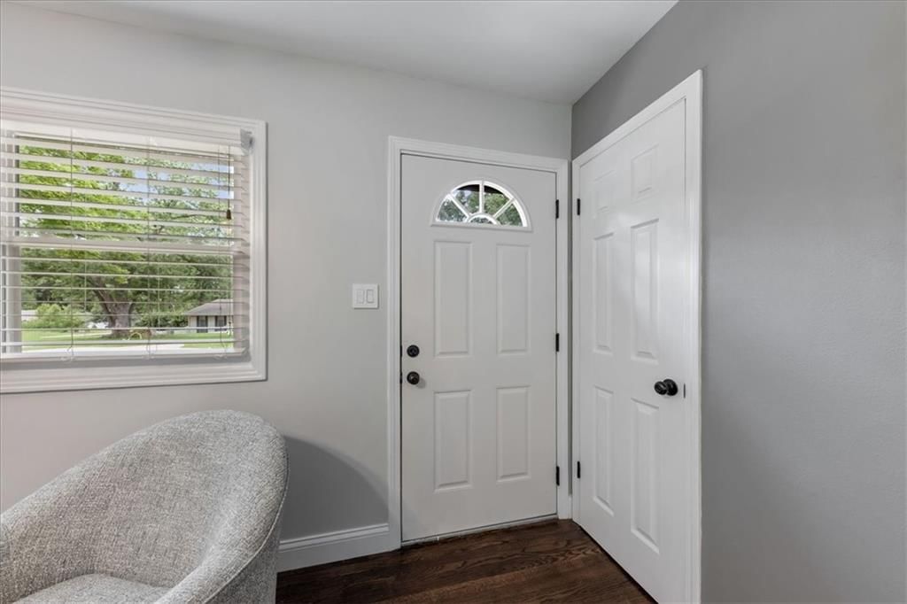 5801 W 81st Street — photo 5