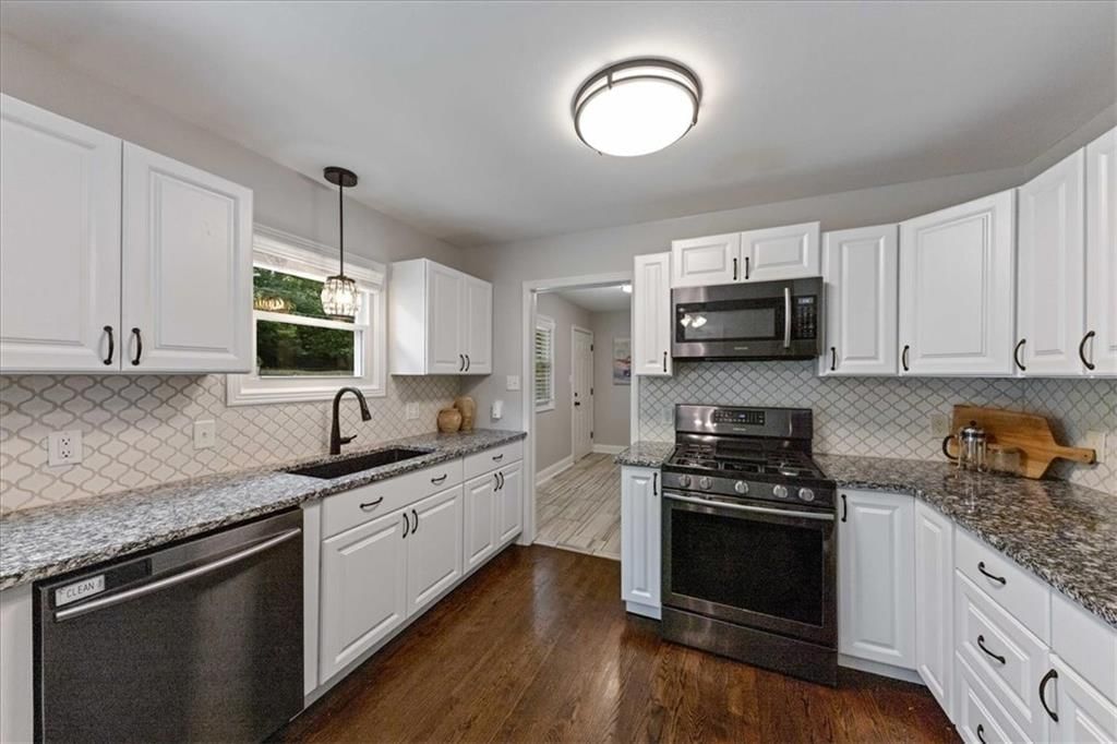 5801 W 81st Street — photo 10