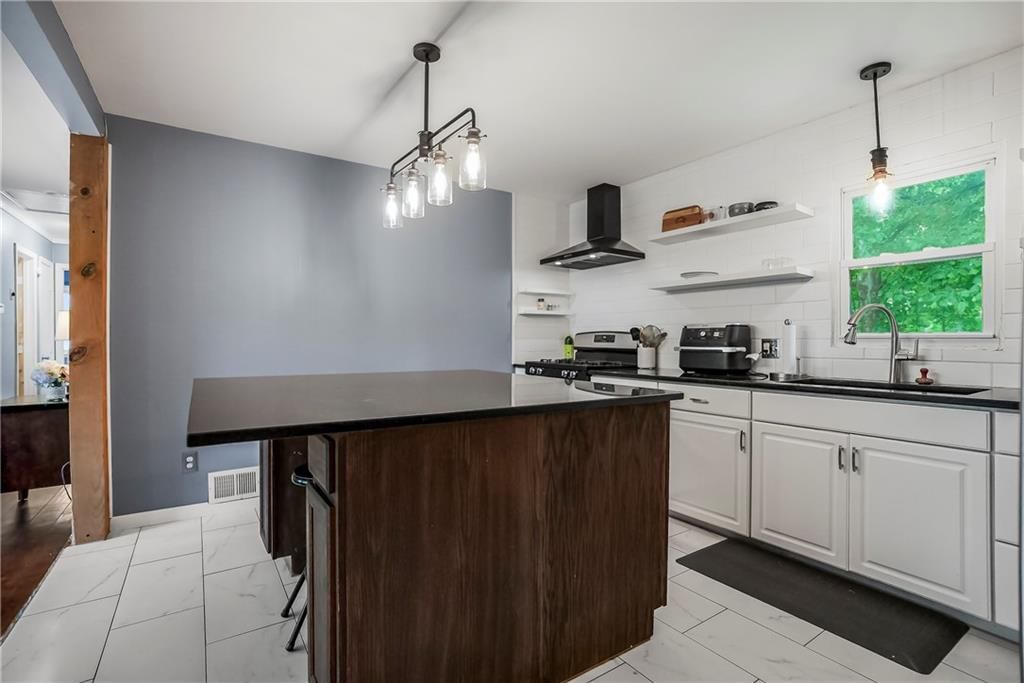 3320 N 66th Street — photo 10