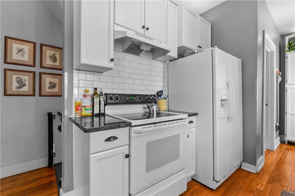 4218 Greenwood Place — photo 13