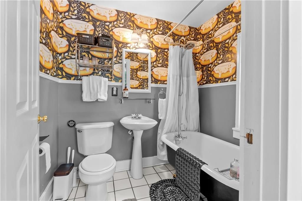 4218 Greenwood Place — photo 15