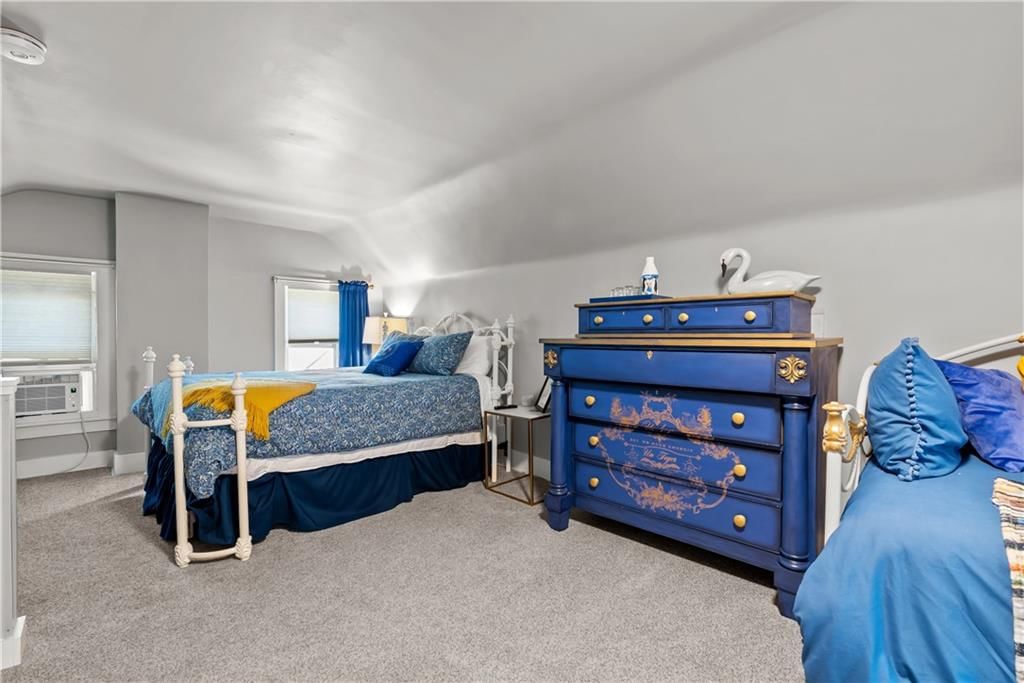 4218 Greenwood Place — photo 32