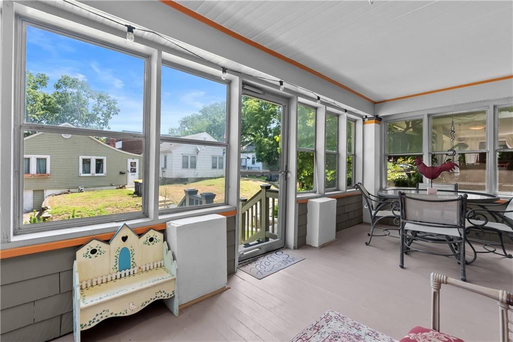 4218 Greenwood Place — photo 38