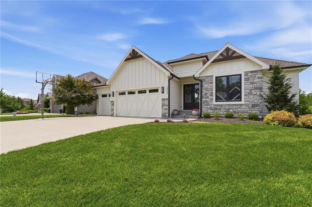 2906 SW Arthur Drive — photo 2