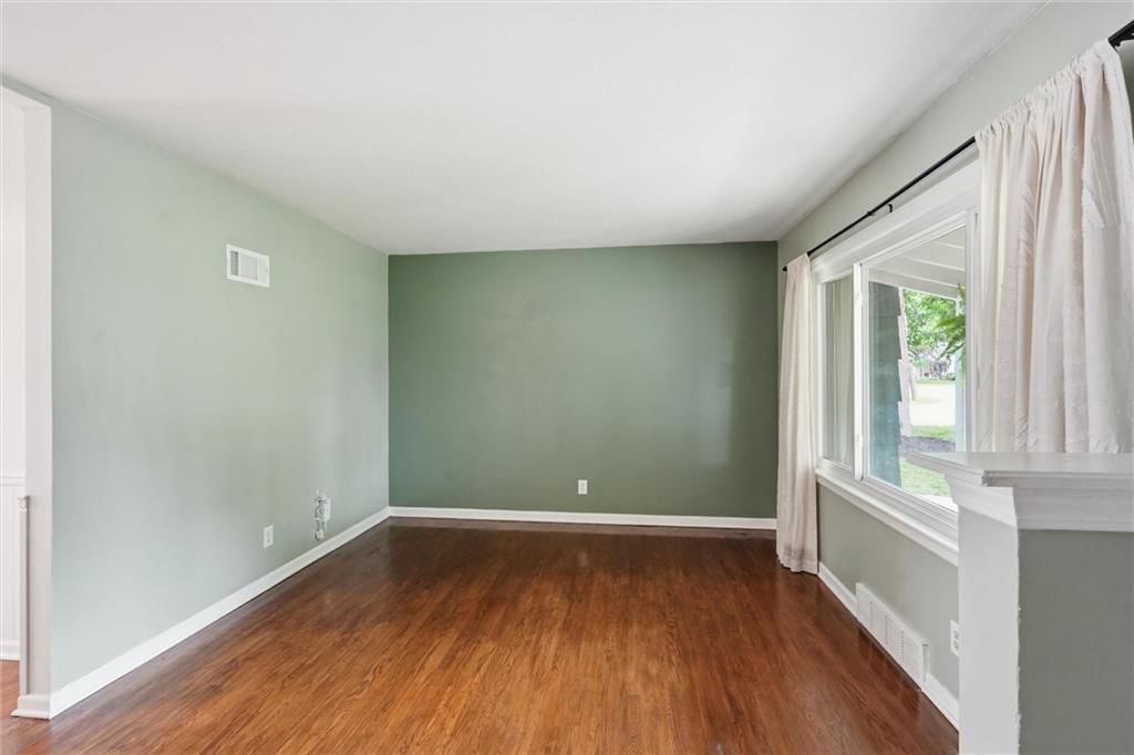 4745 W 61st Terrace — photo 8