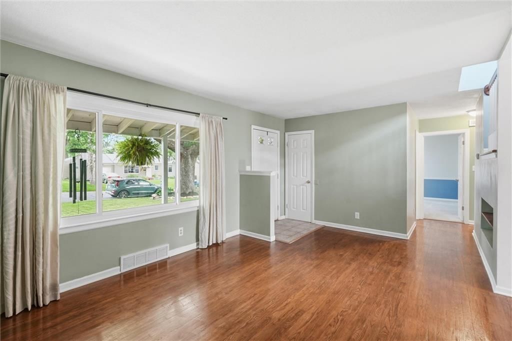 4745 W 61st Terrace — photo 13