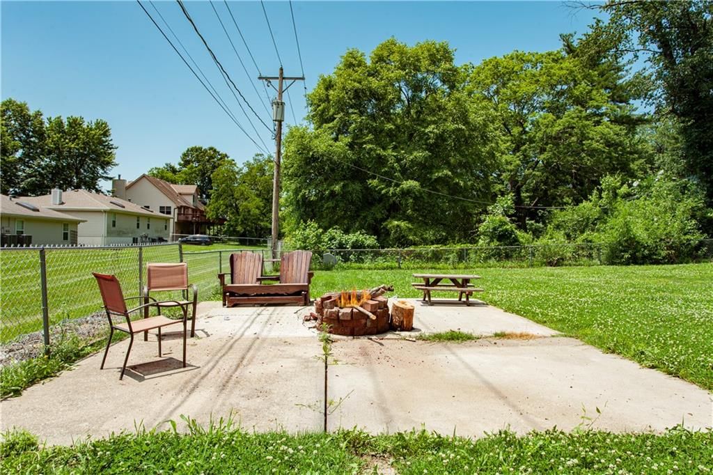 2522 Queen Ridge Drive — photo 15